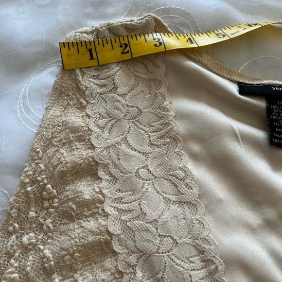 Venezia Cream/Beige Sleeveless Lace Blouse - Picture 10 of 12